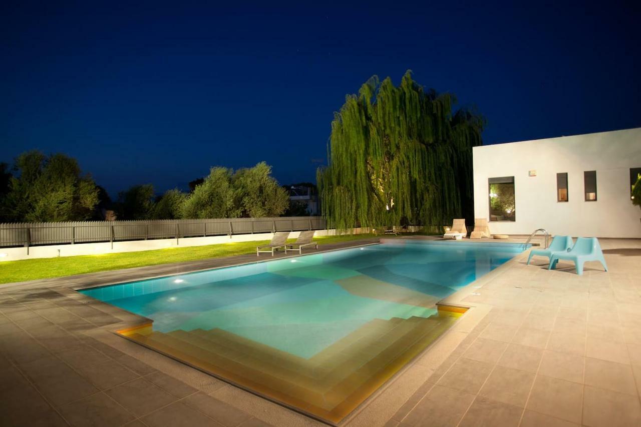 Villa Natasa Lampiri  Екстериор снимка