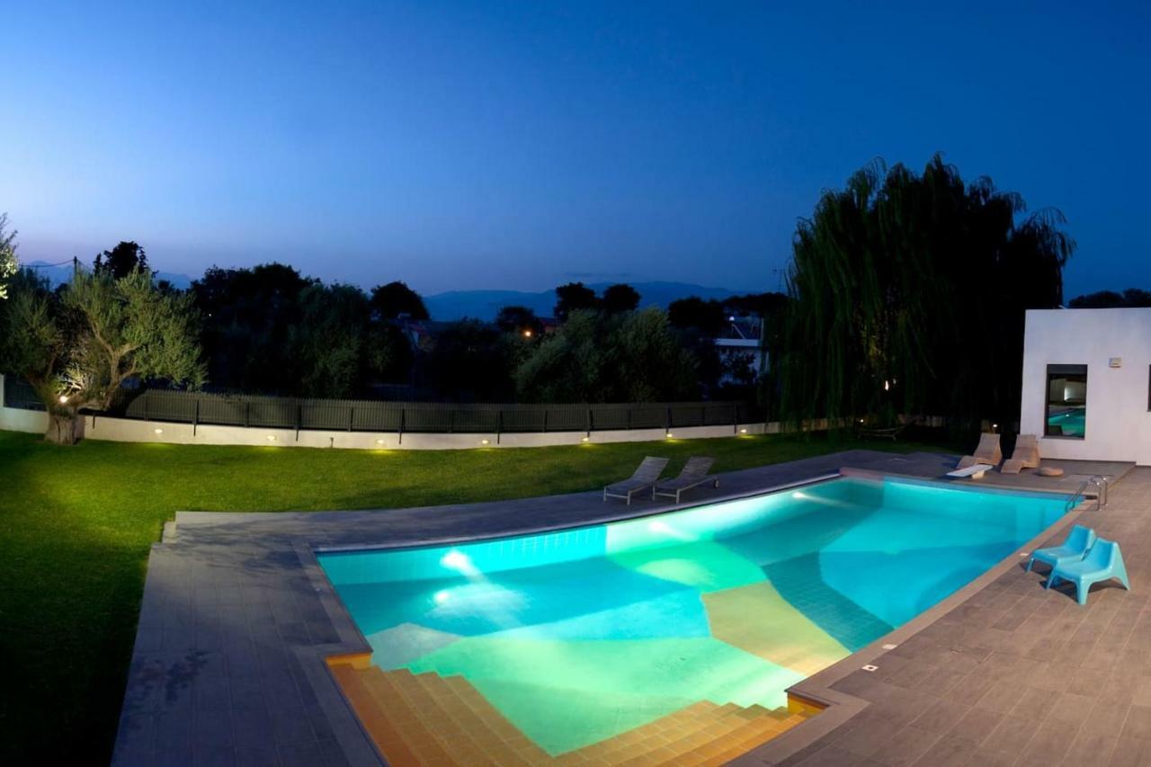 Villa Natasa Lampiri  Екстериор снимка